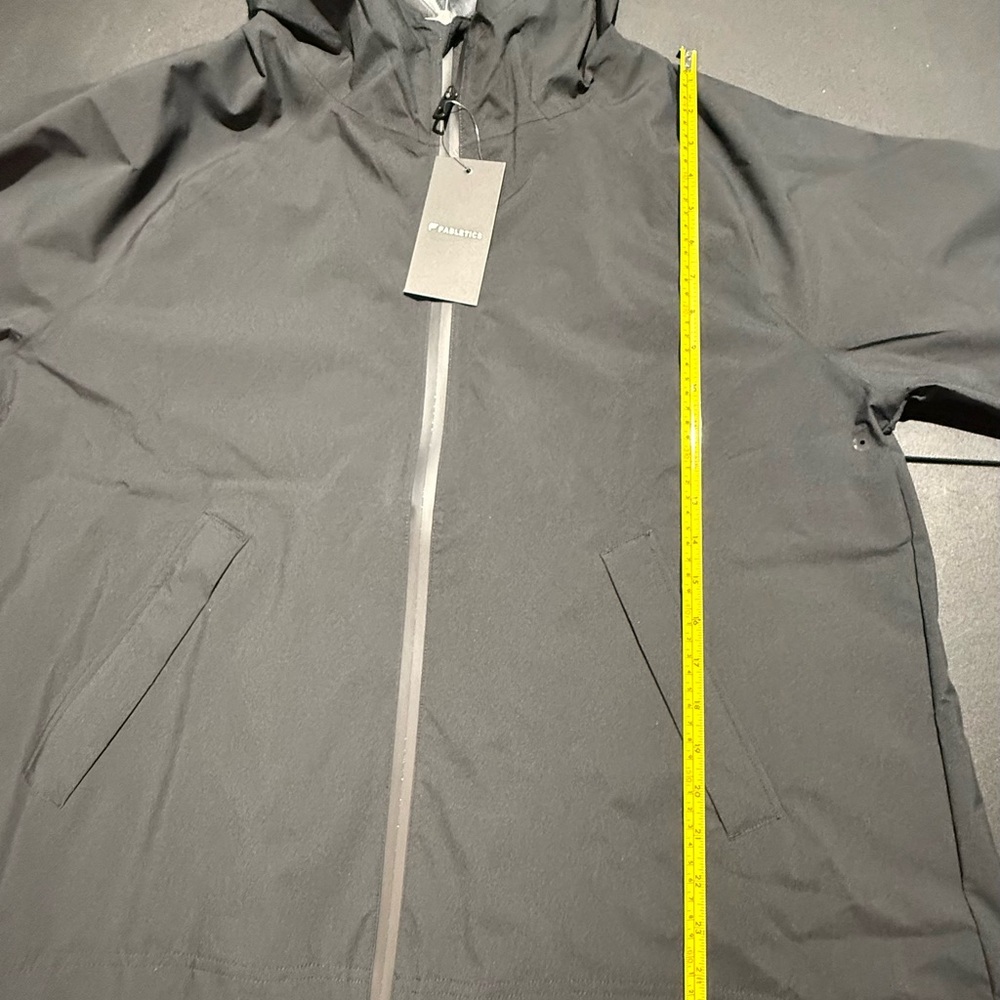 NWT-Fabletics Women’s Black Downpour/Cold Jacket - Picture 10 of 11
